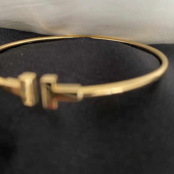 Tiffany T Wire Gold Bracelet Narrow - Picture 2 of 6